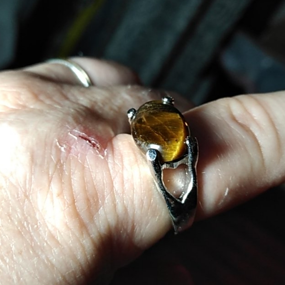 Ring - Picture 2 of 3